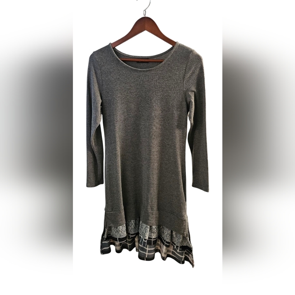 Reborn - Gray Lace 3-Layered Ruffled Hem Dress Long Blouse